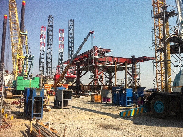 Chế tạo thiết bị ngành dầu khí